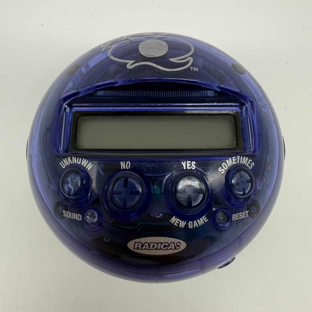 Radica‎ 20Q 20 Questions Electronic Handheld Game 2005 Tested Works
